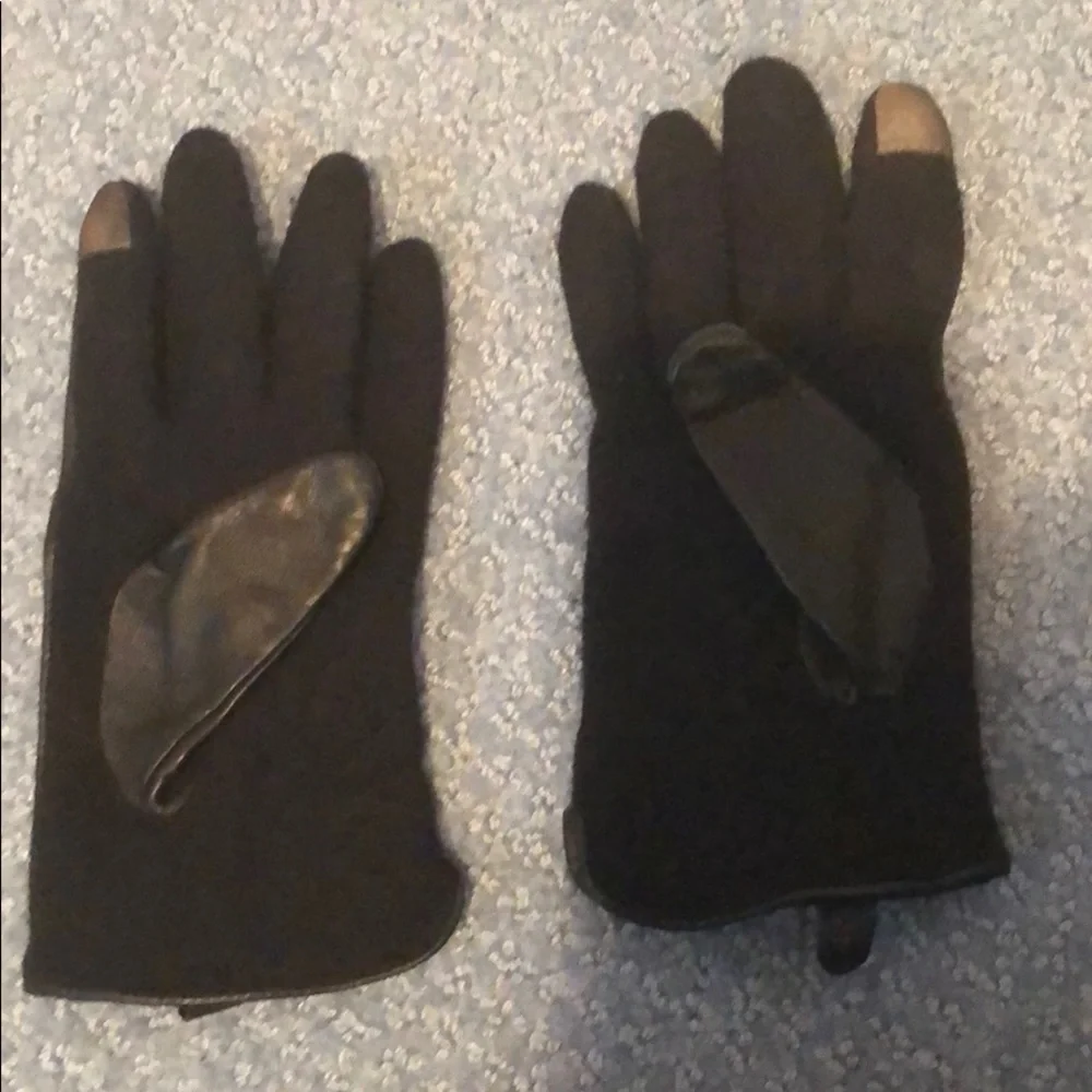 Lauren Ralph Lauren Black Gloves host pick use with your phone - Picture 5 of 12